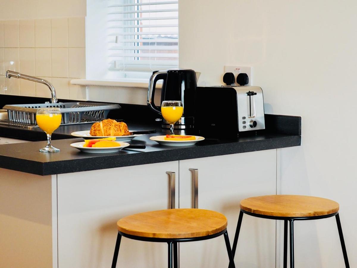Апартаменти Private Parking Stylish Great Location Гілфорд Екстер'єр фото